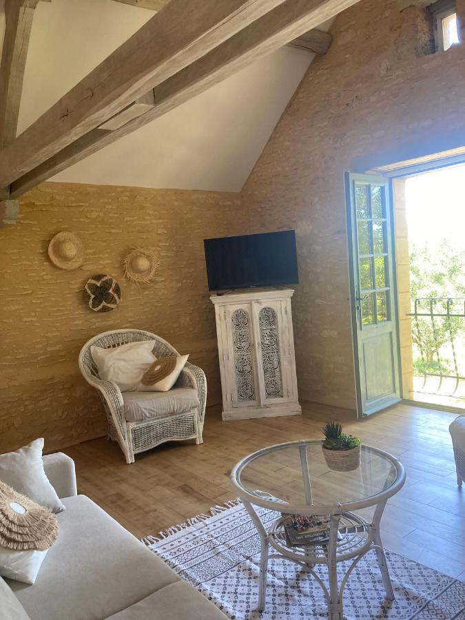 Logis Des 4 Fees Et Son Bain Nordique Villa Sainte-Nathalene Exterior photo