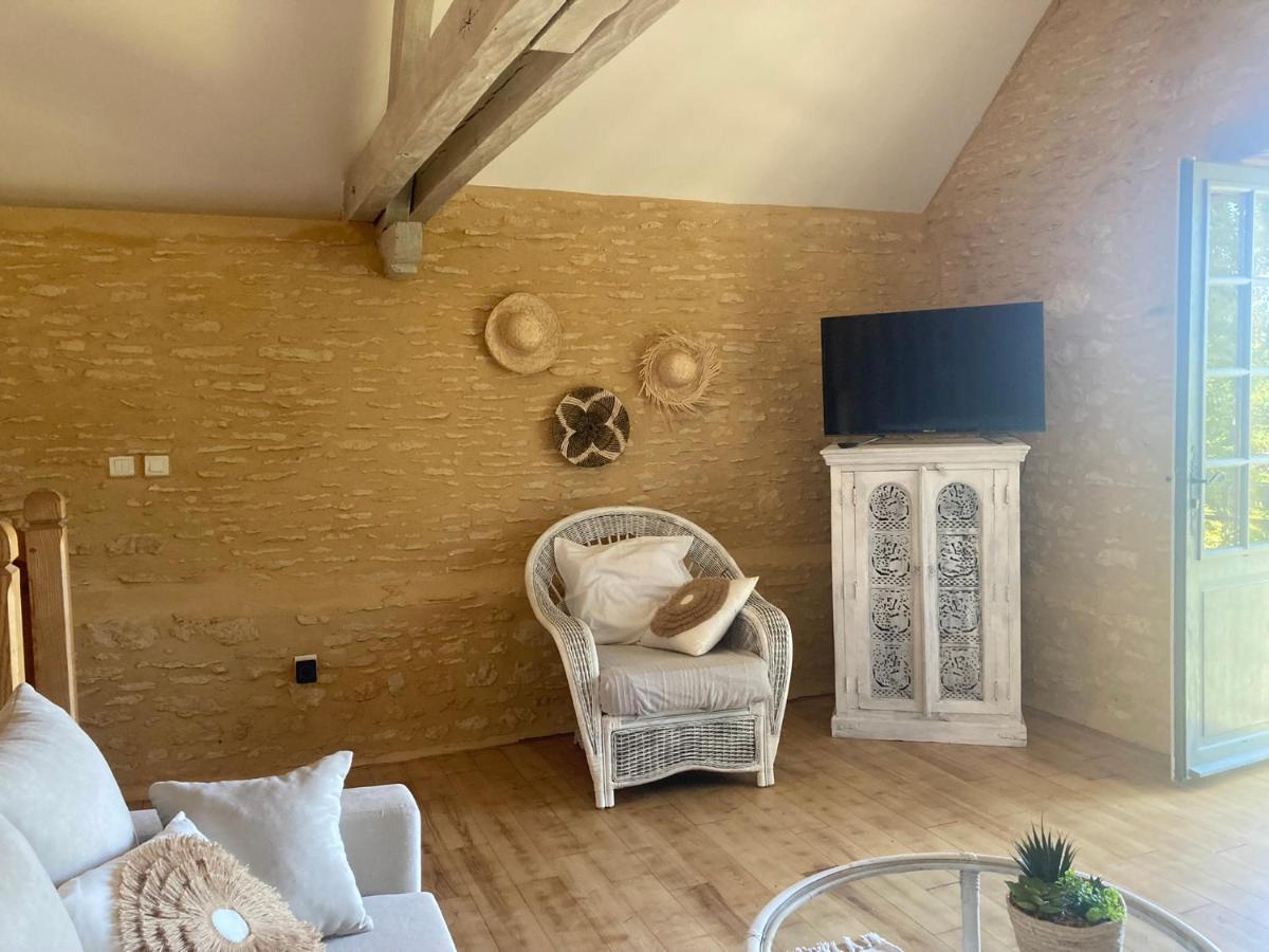 Logis Des 4 Fees Et Son Bain Nordique Villa Sainte-Nathalene Exterior photo